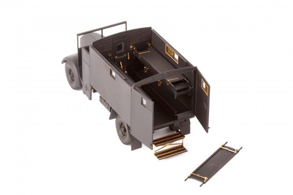 Eduard 36493 Austin K2/ Y ambulance AIRFIX 1/35