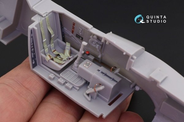 Quinta Studio QD32058 Bf 109K-4 3D-Printed &amp; coloured Interior on decal paper (for Hasegawa kit) 1/32