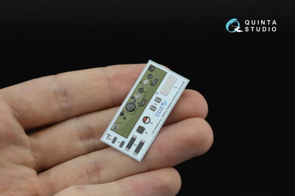 Quinta Studio QDS-35157 Komintern Artillery Tractor 3D-Printed &amp; coloured Interior on decal paper (Trumpeter) (Small version) 1/35