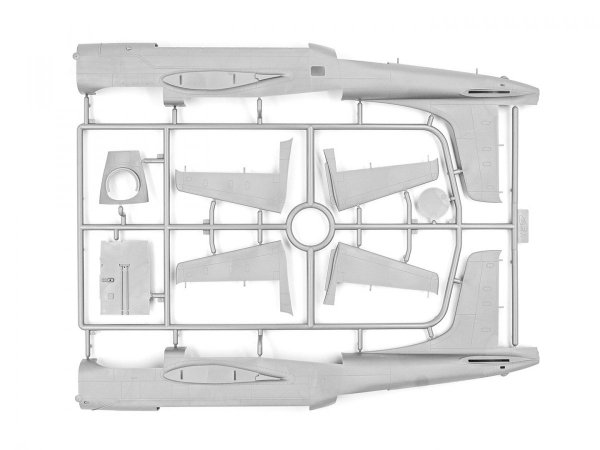 ICM 48280 B-26K with USAF Pilots &amp; Ground Personnel 1/48