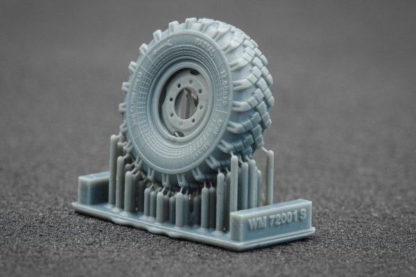 ScaleX WM 72001S ZIL 131 Sagged wheel set (for ICM) 1/72