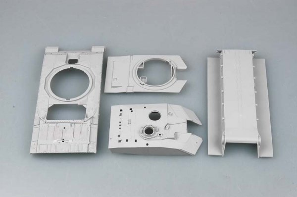 Trumpeter 01522 British Challenger 2 Enhanced Armour (1:35)