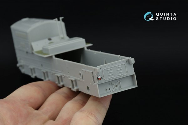 Quinta Studio QDS-35157 Komintern Artillery Tractor 3D-Printed &amp; coloured Interior on decal paper (Trumpeter) (Small version) 1/35