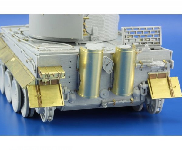 Eduard 36276 Tiger I Mid production fenders Dragon