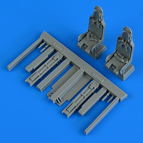 Quickboost QB32313 OV-10A/D Bronco ejection seat with safety belts 1/32