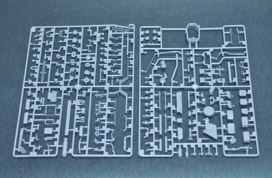 Trumpeter 00915 SU-100 SPG 1/16