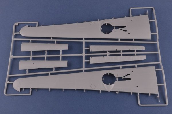 Hobby Boss 83211 B-24J Liberator 1/32