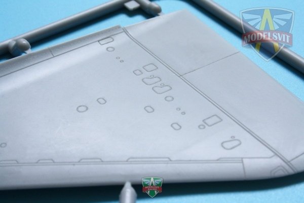 Modelsvit 72053 Mirage 4000 (upgraded version) 1/72