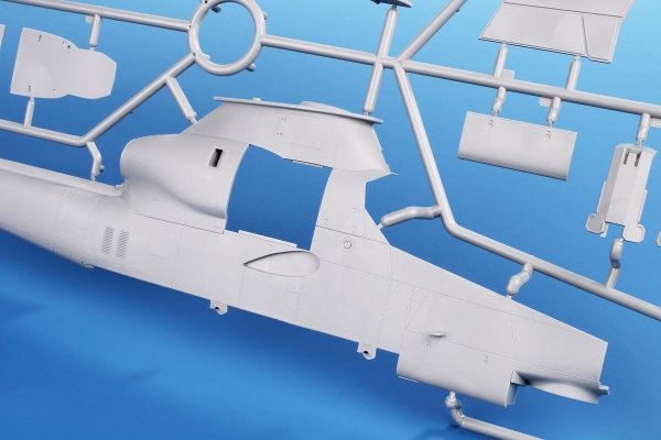 Special Hobby 32086 Cobra ‘Marines/US Navy’ Hi-Tech Kit 1/32