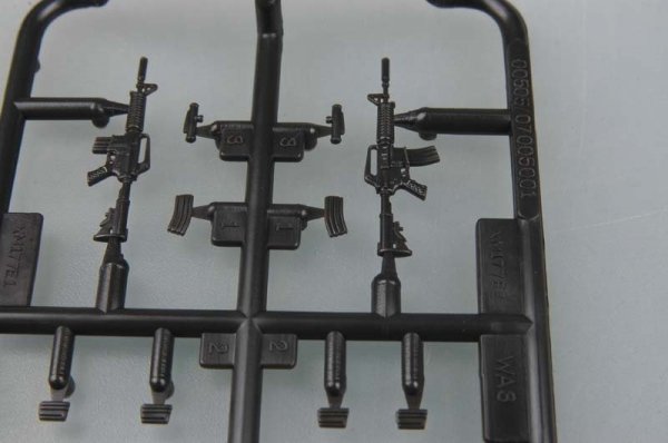 Trumpeter 00505 American machine gun AR-15/M16/M4 FAMILY-XM117 E1/E2 1/35
