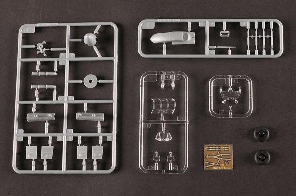 Hobby Boss 81779 Hawker Hurricane Mk.IIc / Trop 1/48