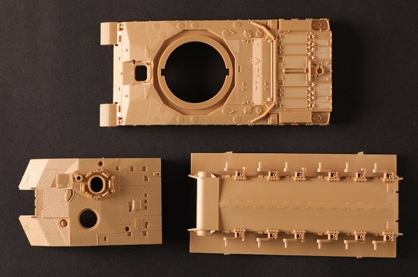 Hobby Boss 84853 British Challenger II (OP.Telic) Iraq 2003 1/48