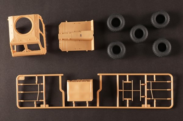 I Love Kit 63558 M1278A1 Heavy Guns Carrier modification with the MCTAGS 1/35