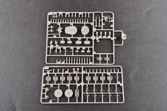 Trumpeter 03709 HMS Rodney (1:200)