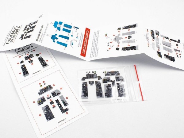 Red Fox Studio QS-32084 F-4E (EARLY) PHANTOM II Tamiya 1/32