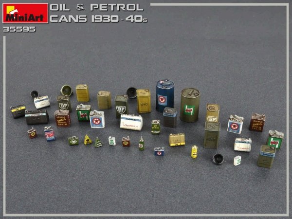 MiniArt 35595 OIL &amp; PETROL CANS 1930-40s (1/35)