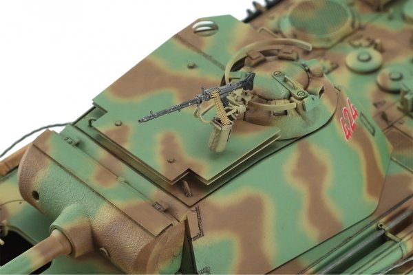 Meng Model TS-052 German Medium Tank Sd.Kfz. 171 Panther Ausf.G Early/Ausf.G with Air Defence Armor 1/35