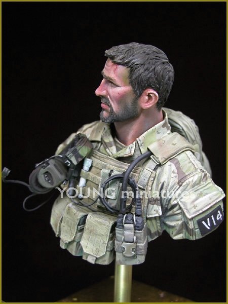 Young Miniatures YM1830 US NAVY SEAL AFGHANISTAN 2005 1/10