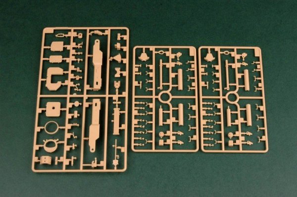 Hobby Boss 85501 152mm ShkH DANA vz.77 (1:35)