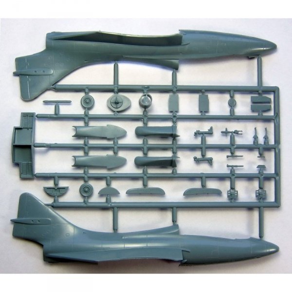 Sword 72101 TF-9J Twogar Vietnam/Blue Angels 1:72