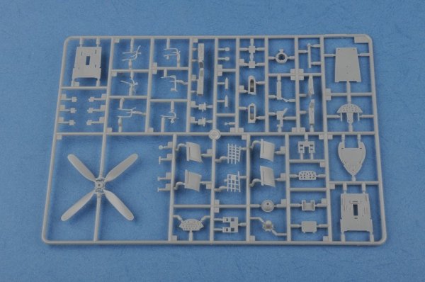 Hobby Boss 80388 F4U-4B Corsair (1:48)