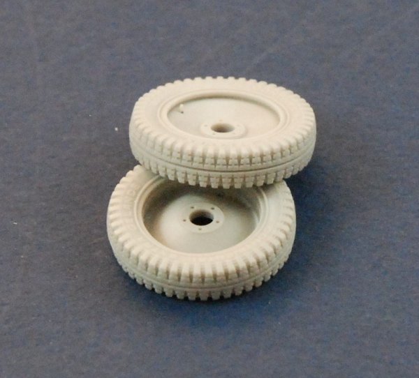 Panzer Art RE35-238 Spare wheels for Sd.Kfz 10&amp;250 (gelande pattern) 1/35
