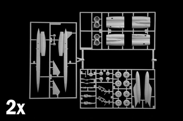 Italeri 1451 B-52G Stratofortress Early version with Hound Dog Missiles 1/72