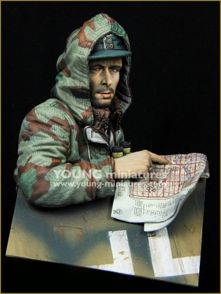 Young Miniatures YM1886 Kampfgruppe Officer Russia 1943 'Ostwind' 1/10