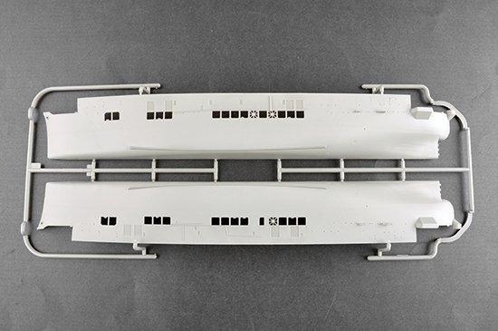 Trumpeter 05369 USS CVE-26 Sangamon 1/350