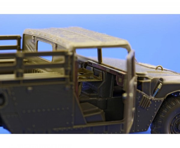 Eduard 36188 M-1097 Cargo Carrier 1/35 Italeri