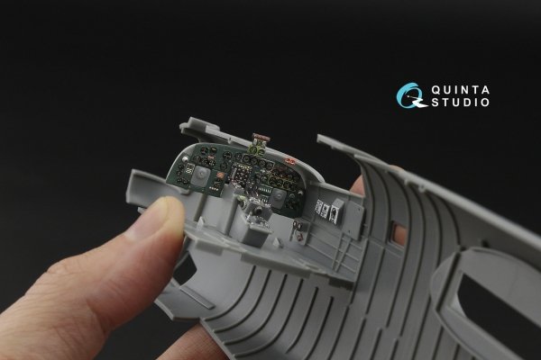 Quinta Studio QD48636 B-24D/B-24J Liberator. Pilot's compartment. 3D-Printed &amp; coloured Interior on decal paper ( HobbyBoss ) 1/48