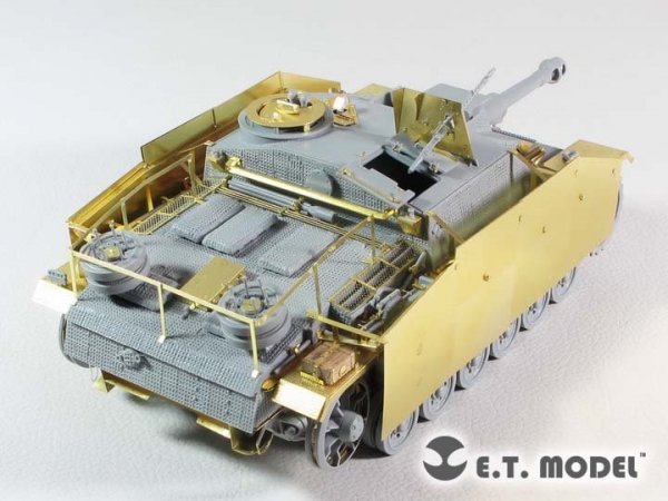 E.T. Model E35-227 WWII German StuG.III Ausf.G Schurzen (Early version) (For DRAGON Smart Kit) (1:35)