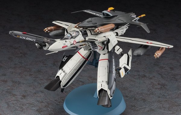 Hasegawa 65889 VF-0S Gerwalk w/ Ghost &quot;Macross Zero&quot; 1/72