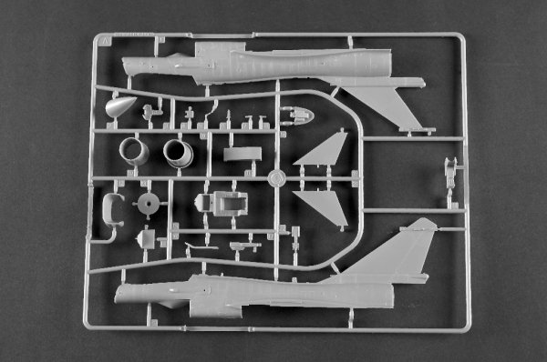 Trumpeter 01698 Chinese J-10C Fighter 1/72