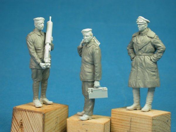 Copper State Models F35-039 German armoured car crewman with MG 08 1/35