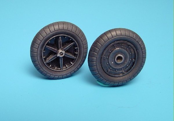 Aires 2005 Bf 109F wheels + paint mask 1/32 Hasegawa