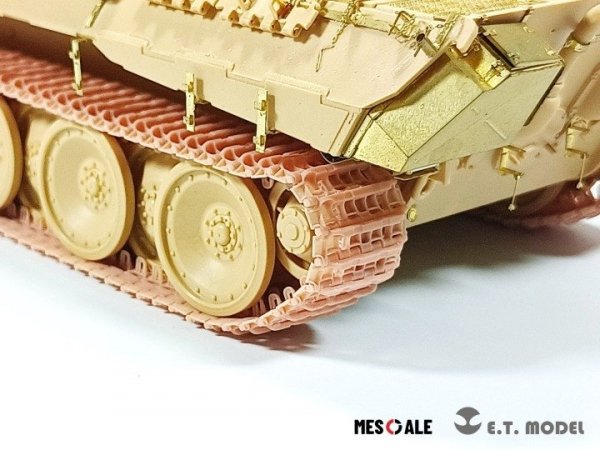 E.T. Model P35-002 P35-002 WWII German Pz.Kpfw.V &quot;PANTHER&quot; Early Workable Track (3D Printed) 1/35