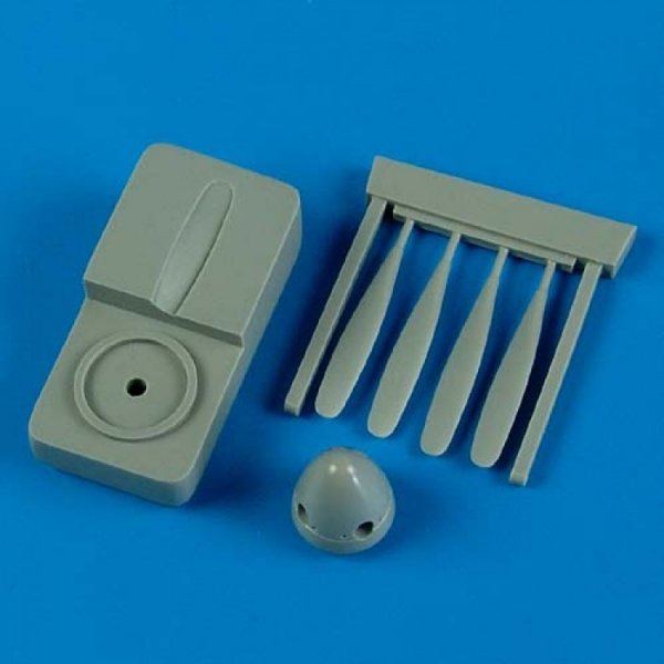 Quickboost QB72369 P-51D/K Mustang propeller w/tool 1/72