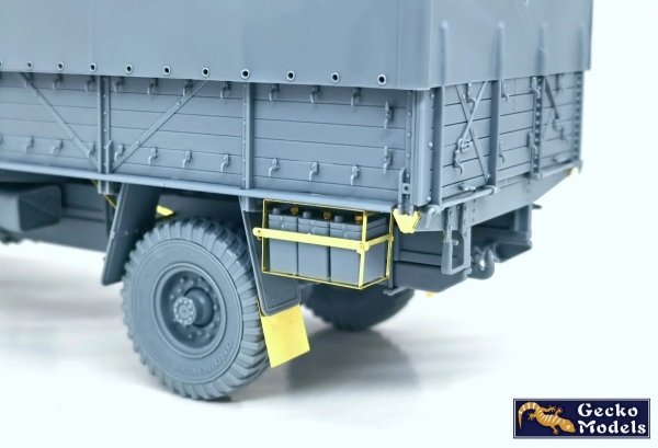 Gecko Models 35GM0153 Bedford OYD Truck 3t 4x2 GS (Wooden Cargo Body) 1/35