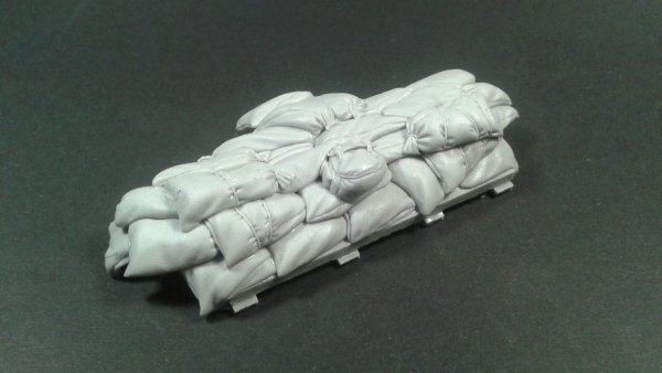 Panzer Art  RE35-557 Sandbags armor for M18 “Hellcat” 1/35