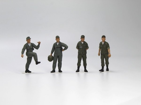 ICM 53101 US Helicopter Pilots (1960s-1970s) 1/35