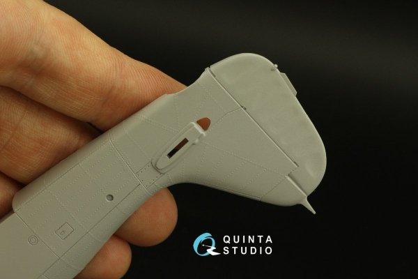 Quinta Studio QRV-022 Single riveting rows (rivet size 0.25 mm, gap 1.0 mm, suits 1/24 scale), Black color, total length 5,8 m/19 ft