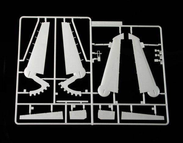 KA Models KP-72001A F-14A Tomcat &quot;Jolly Rogers&quot; (ex Fujimi) 1/72