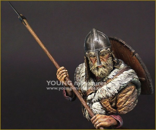 Young Miniatures YH1852 VIKING WARRIOR 1/10