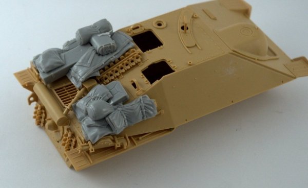 Panzer Art R35-573 Stowage set for “Hetzer” 1/35