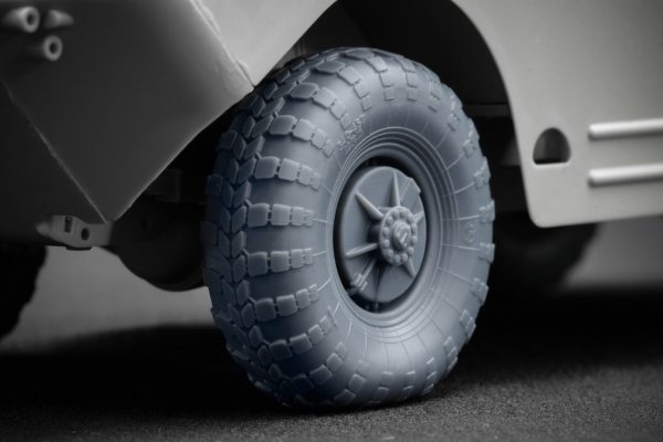 ScaleX WM 35013S BRDM 2 Sagged wheel set (for Trumpeter) 1/35