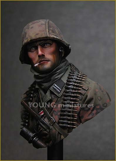 Young Miniatures YM1804 German Waffen SS Ardennes 1944 1/10
