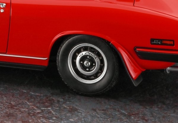 Hasegawa 20767 Isuzu 117 Coupe Late Version (XC-J) (1977) 1/24