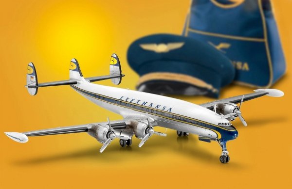 Revell 63745 Model Set Lockheed L.1049G Super Constellation Lufthansa 100 1/144