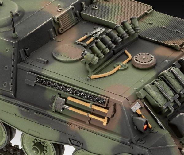Revell 03353 Raketenjagdpanzer Jaguar 1 1/72